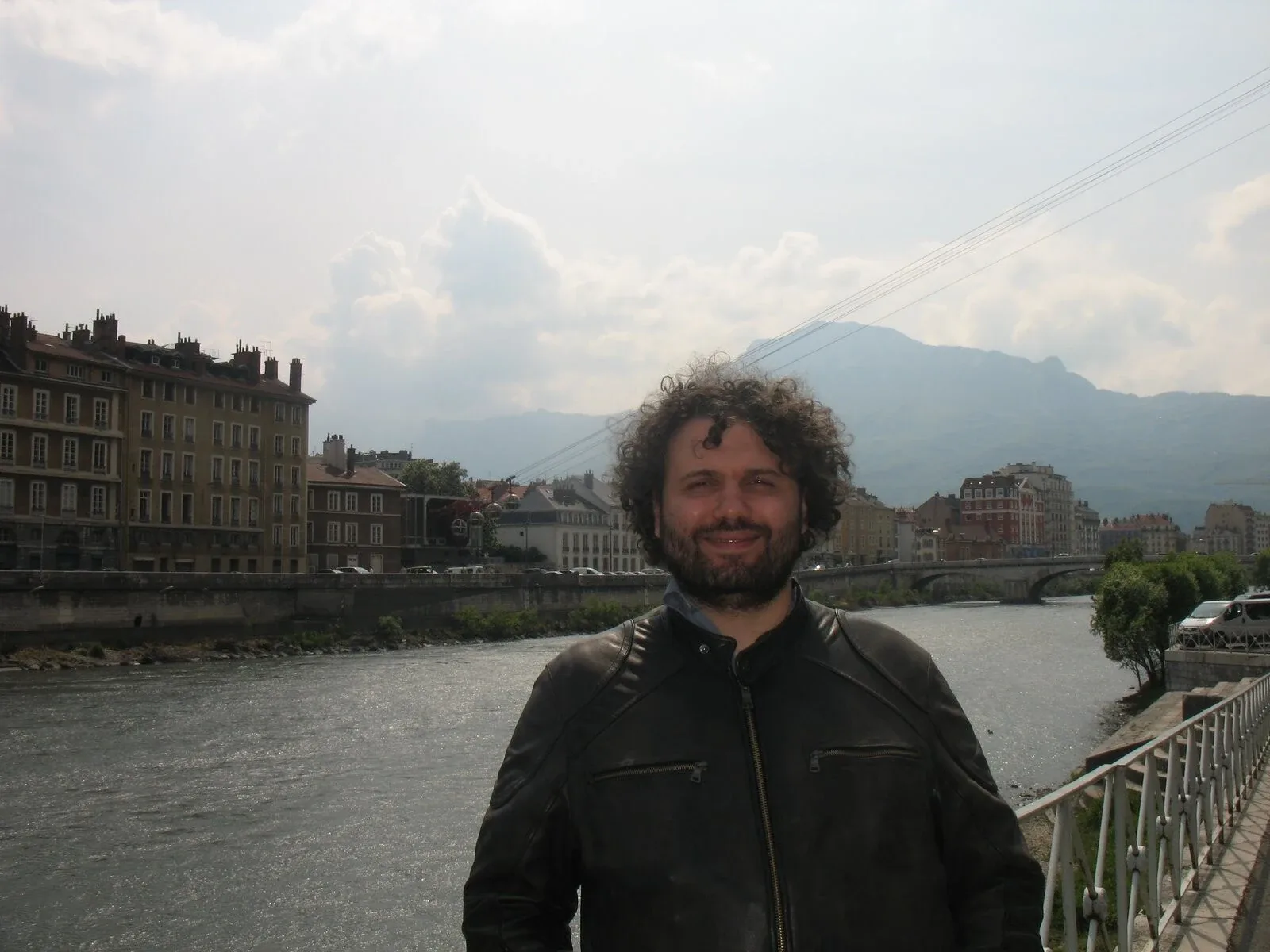 Junto ao Isère, Grenoble, Maio de 2009