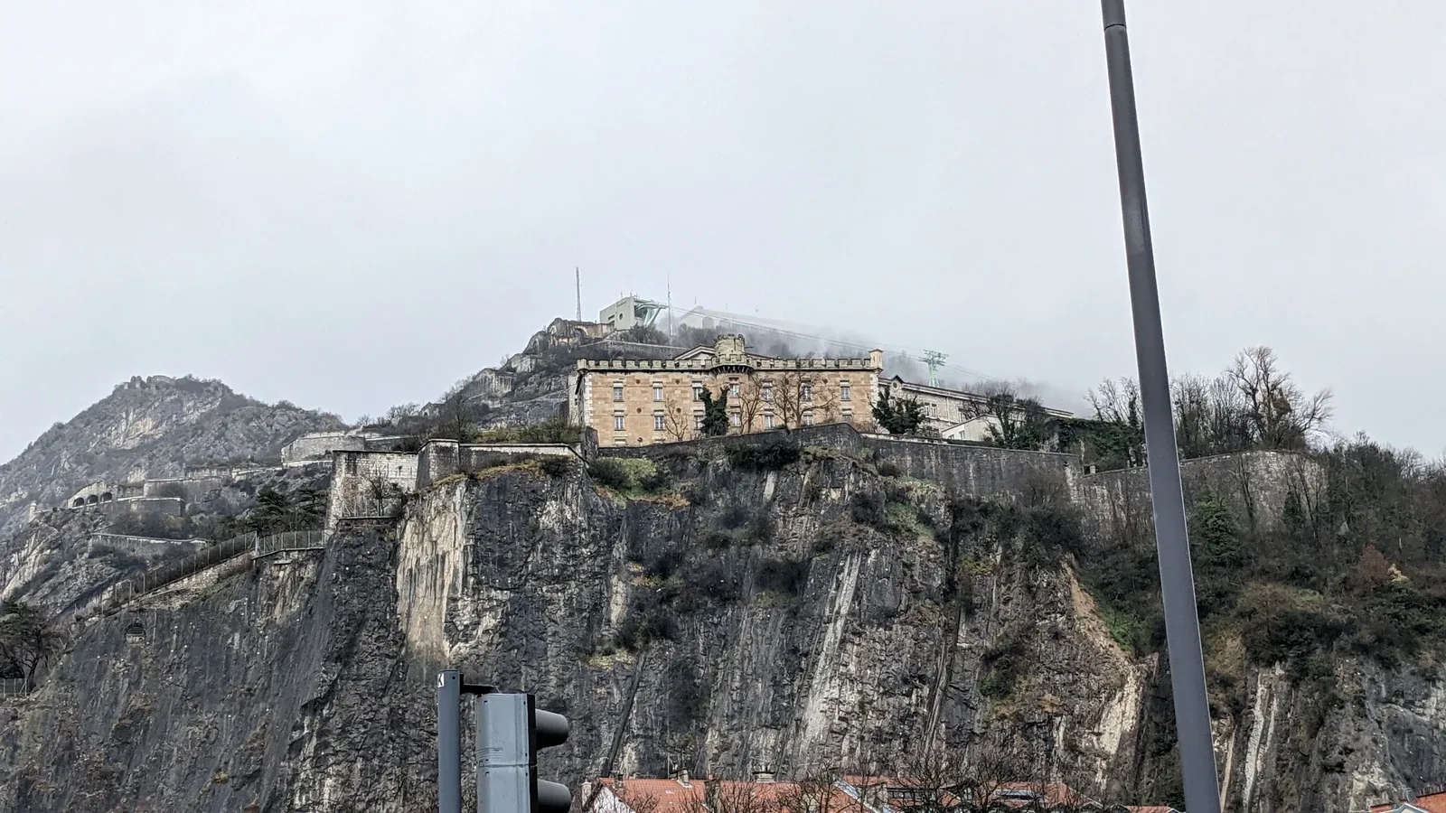 A Bastilha, Grenoble, Março de 2023