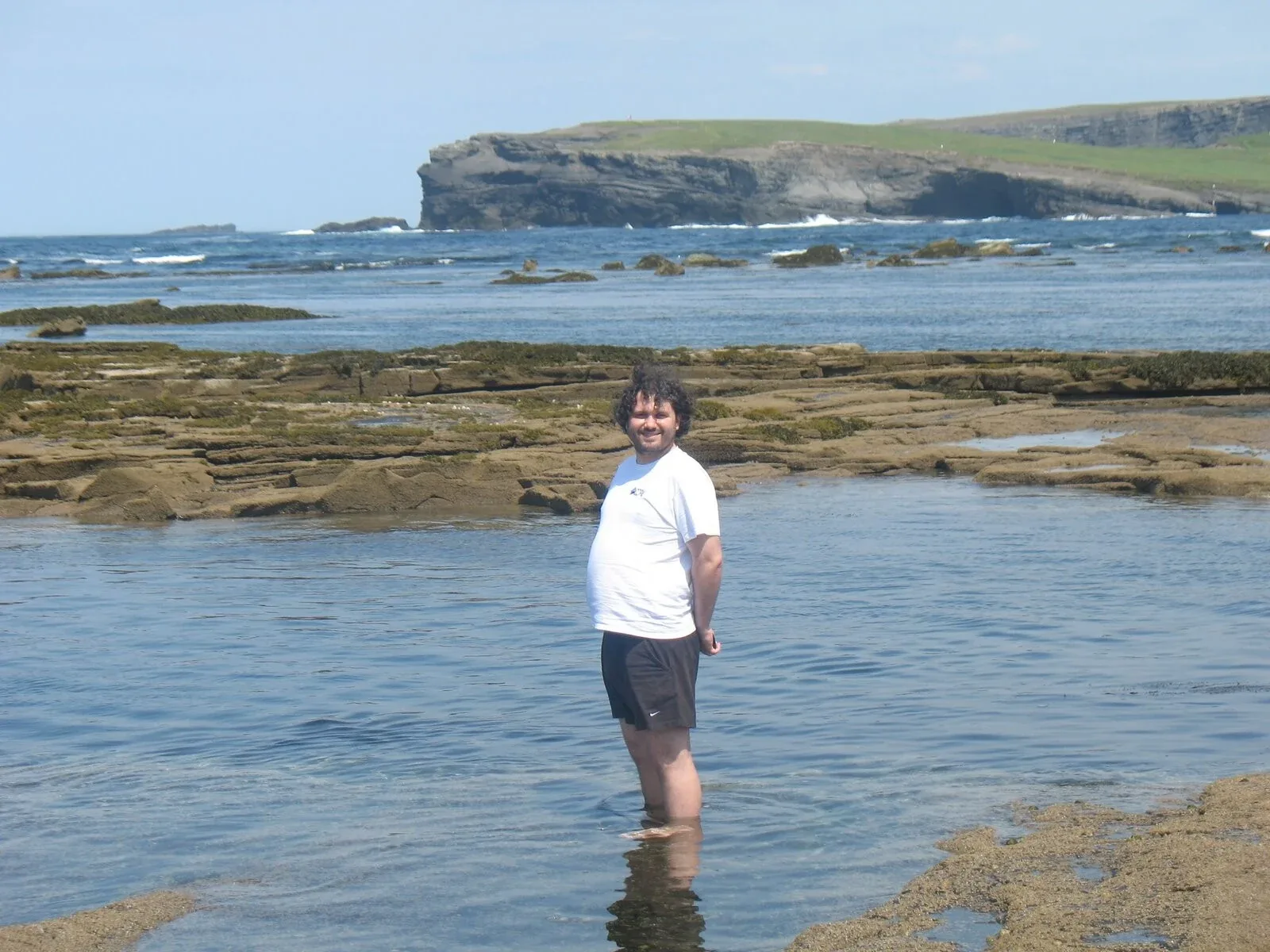 No mar em Kilkee, condado de Clare